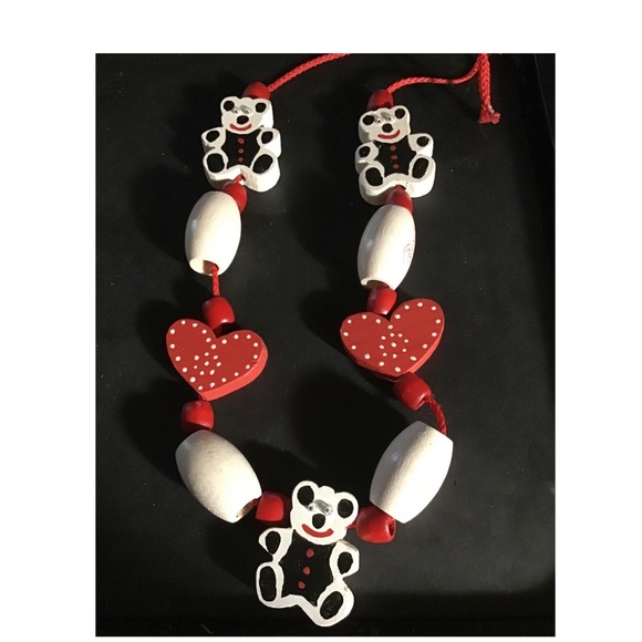 ★❦꒒ik୧⌵♡⌵N୧w❦★ AUCTION PRICE 👩🏻‍⚖️Vintage Chunky Wood Bear Necklace - Picture 1 of 3